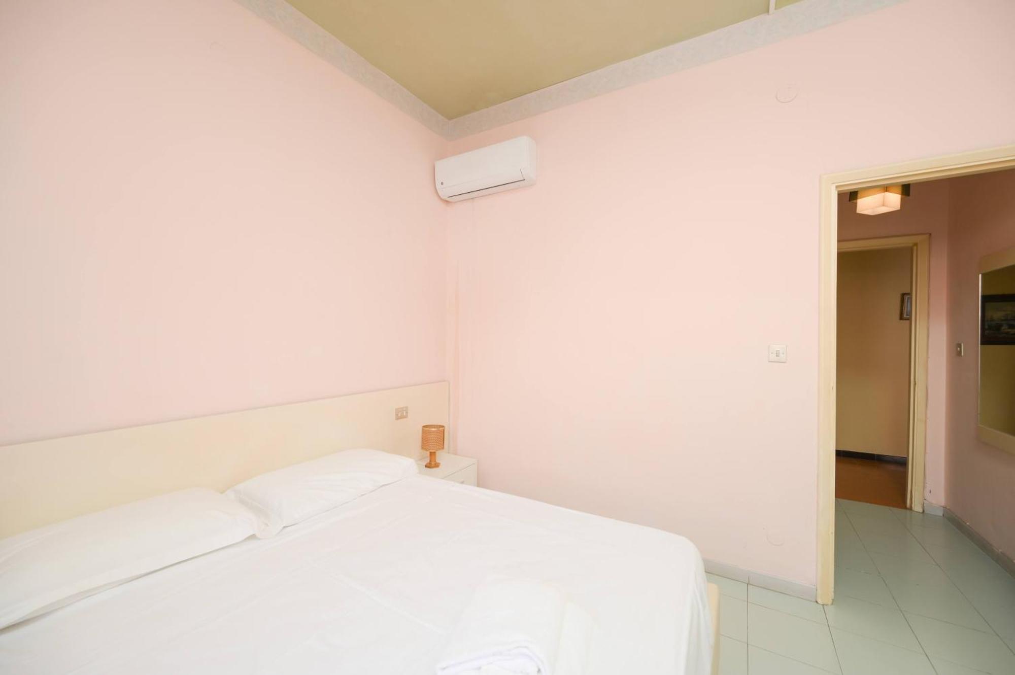 Villa Diana - Beach & Rooms อีสเกีย ภายนอก รูปภาพ