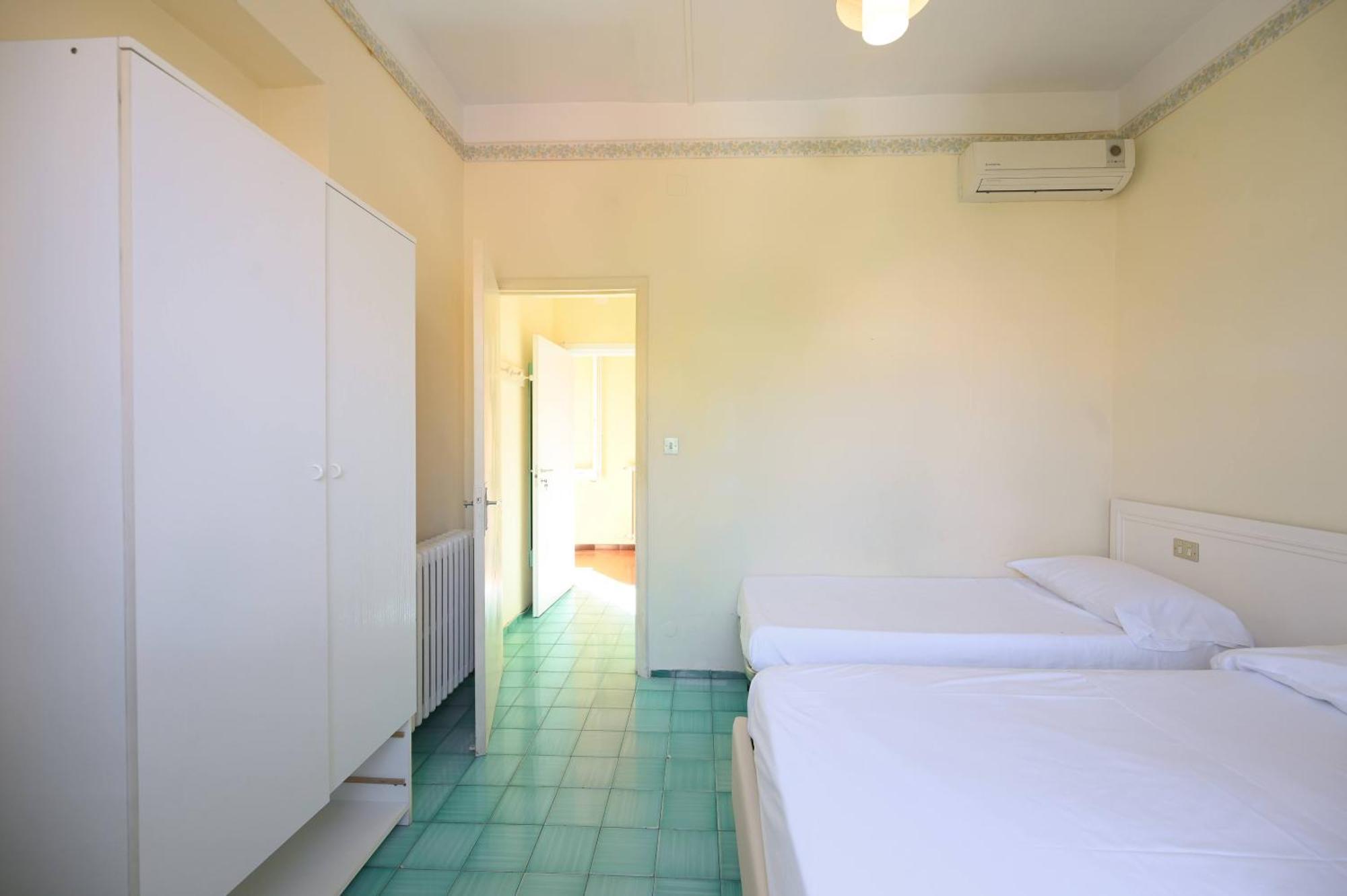 Villa Diana - Beach & Rooms อีสเกีย ภายนอก รูปภาพ